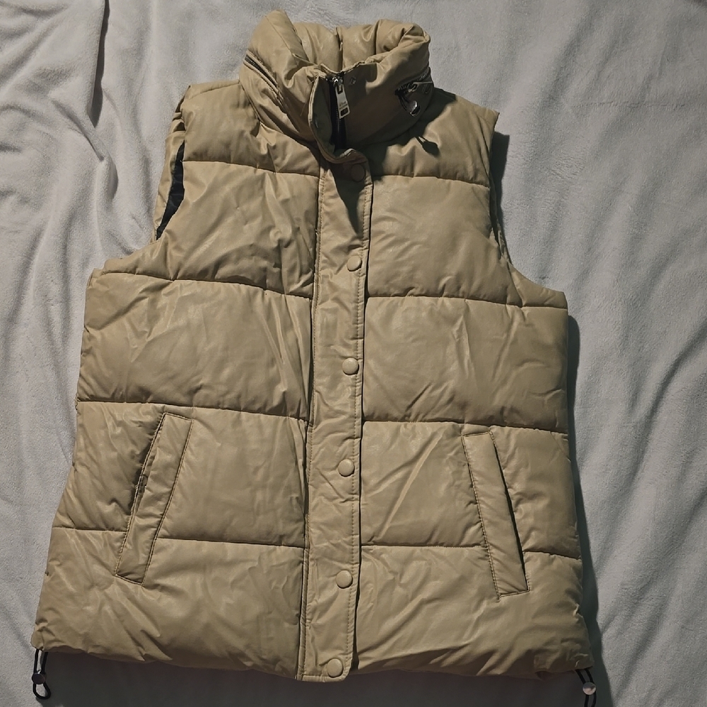 Tan Puffer Vest Steve Madden Like New Vegan leather - Picture 1 of 8